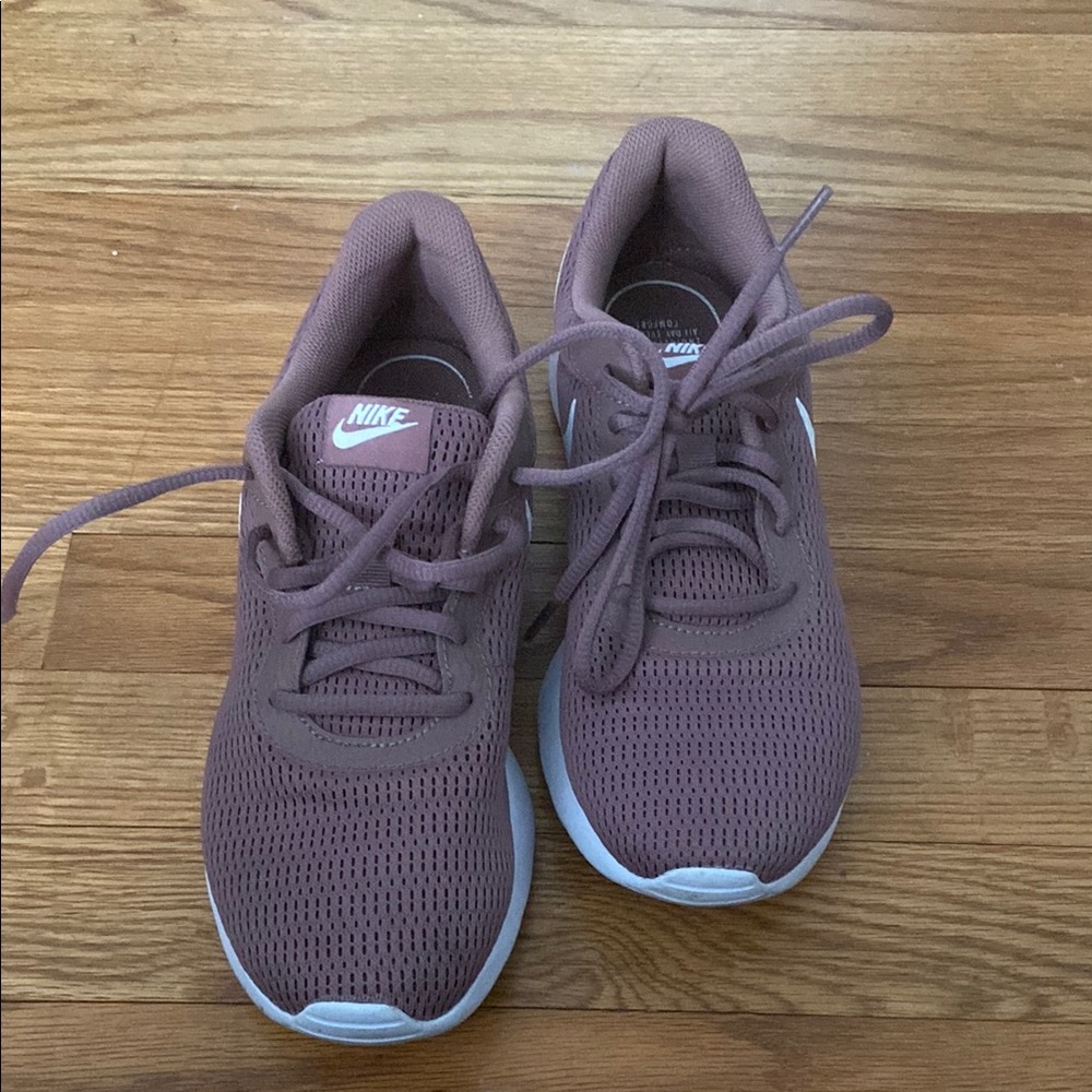 Nike Women's Sneakers - mauve/purple